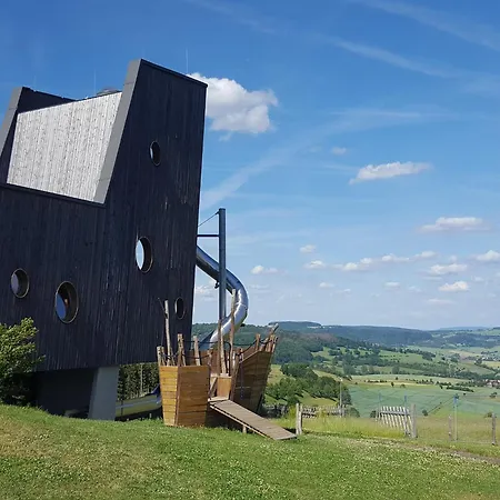 Casa vacanze Charmantes Mit Naturgarten, Cleaning Included *